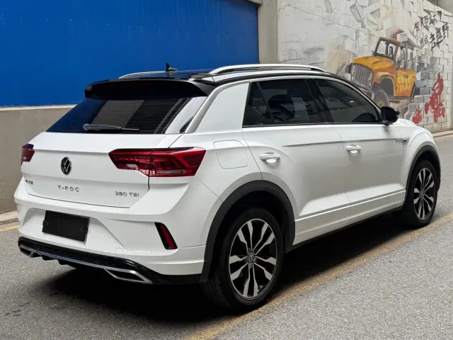 Volkswagen T-Roc — Фото автомобиля 4