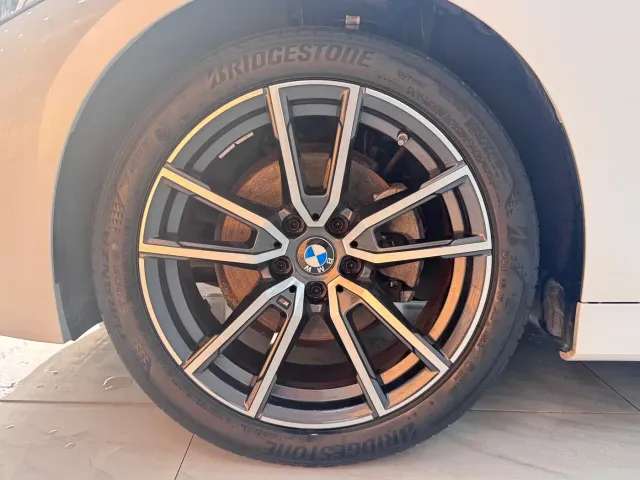 BMW 3 Series — Фото автомобиля 17