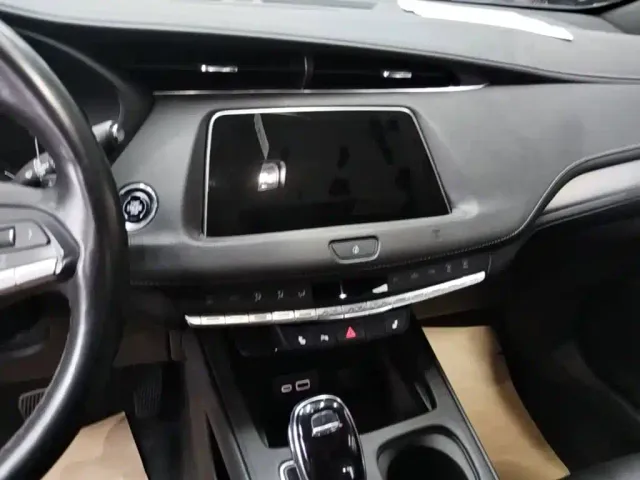 Cadillac XT4 — Фото автомобиля 12