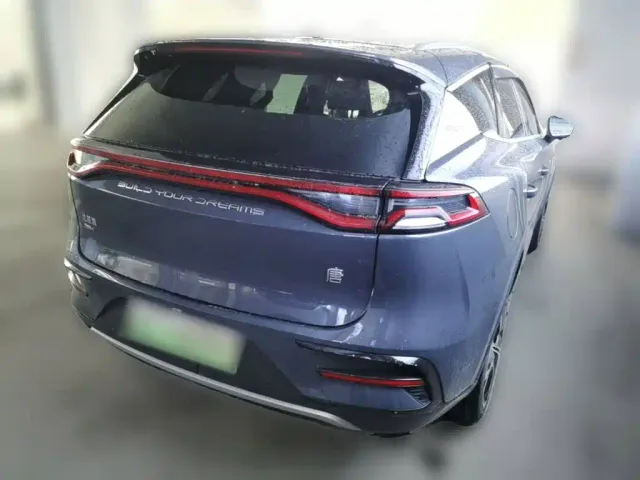 BYD Tang — Фото автомобиля 9