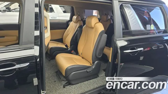 Kia Carnival 4th Gen — Фото автомобиля 12
