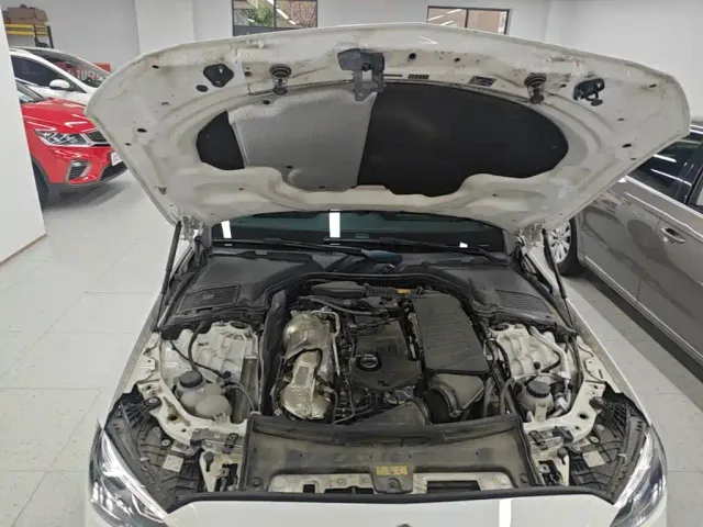 Mercedes-Benz C-Class — Фото автомобиля 19