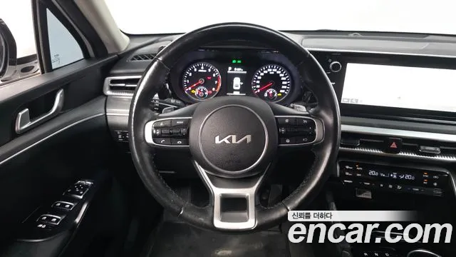 Kia K5 Generation 3 — Фото автомобиля 19