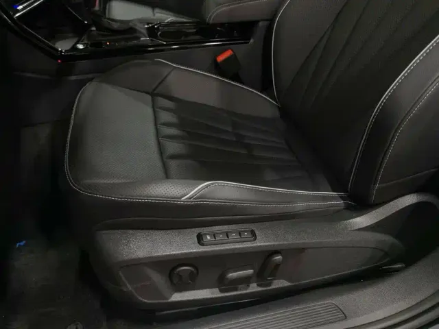 Volkswagen Passat — Фото автомобиля 20
