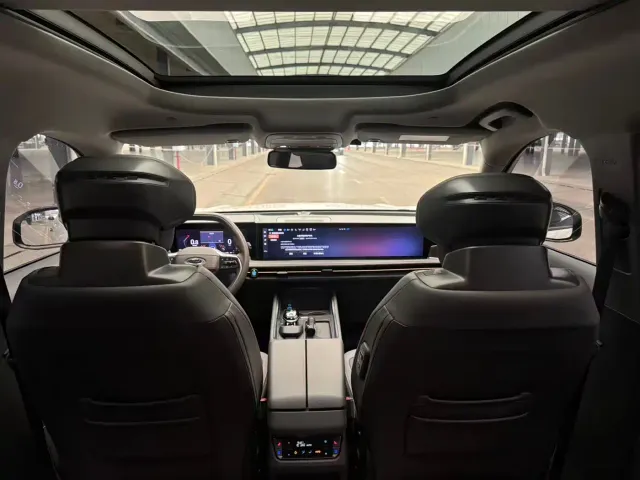 Ford Edge — Фото автомобиля 13