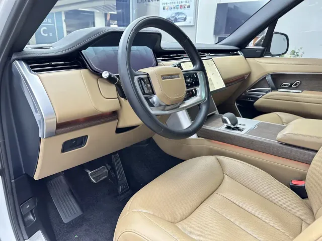 Land Rover Range Rover — Фото автомобиля 12