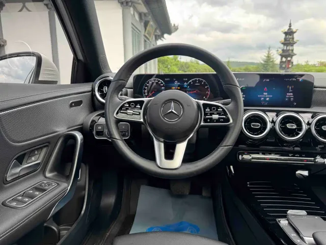 Mercedes-Benz A-Class — Фото автомобиля 17