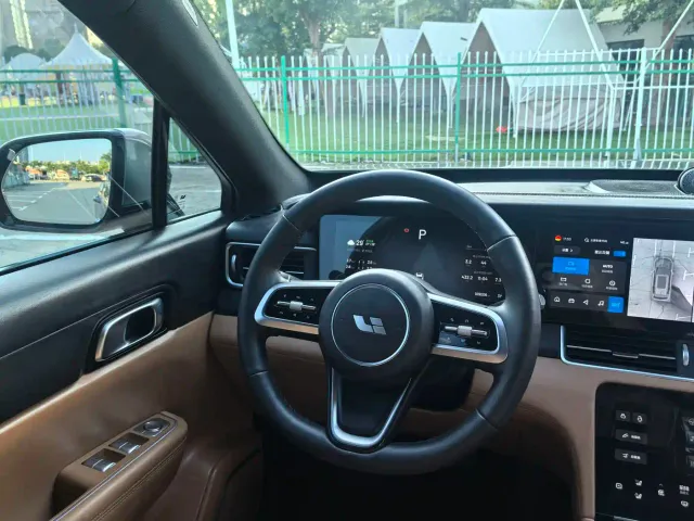 Li Auto ONE — Фото автомобиля 15