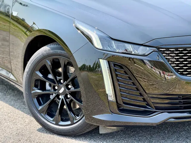 Cadillac CT5 — Фото автомобиля 20