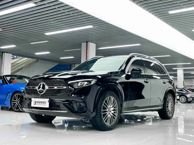 Фотография автомобиля — Mercedes-Benz GLC-Class