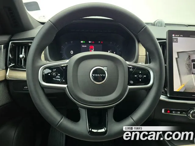 Volvo XC90 — Фото автомобиля 12