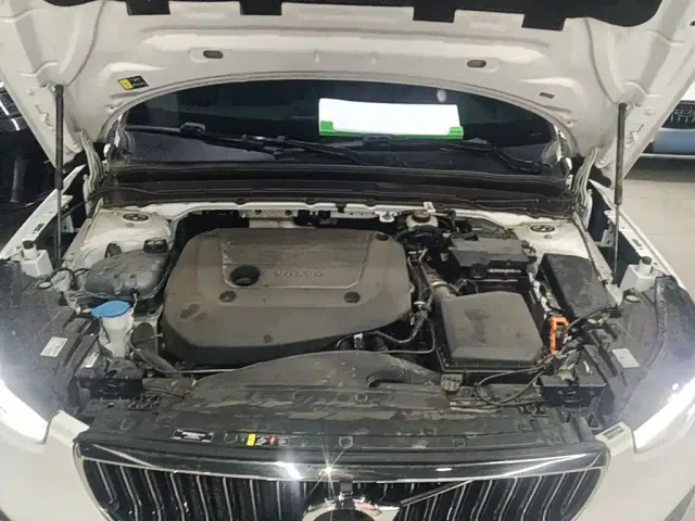 Volvo XC40 — Фото автомобиля 19