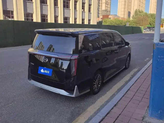 GAC Trumpchi M8 — Фото автомобиля 3