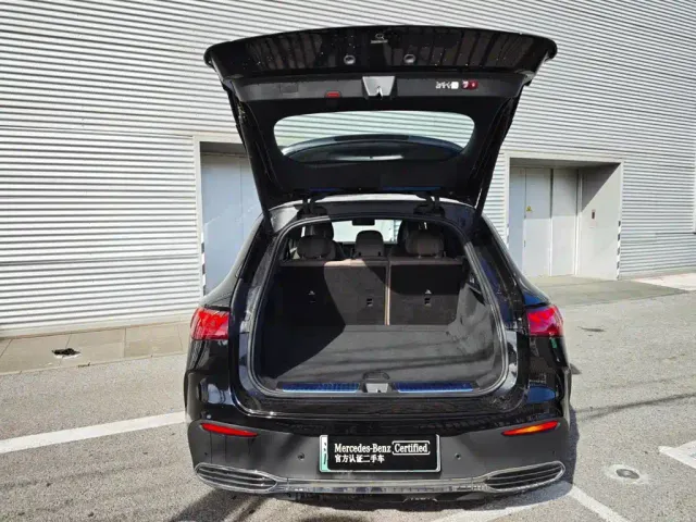 Mercedes-Benz EQE SUV — Фото автомобиля 5