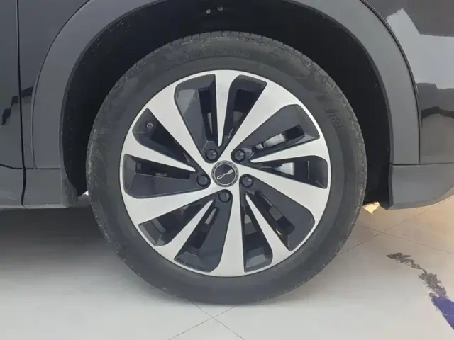 BYD Song PLUS — Фото автомобиля 6
