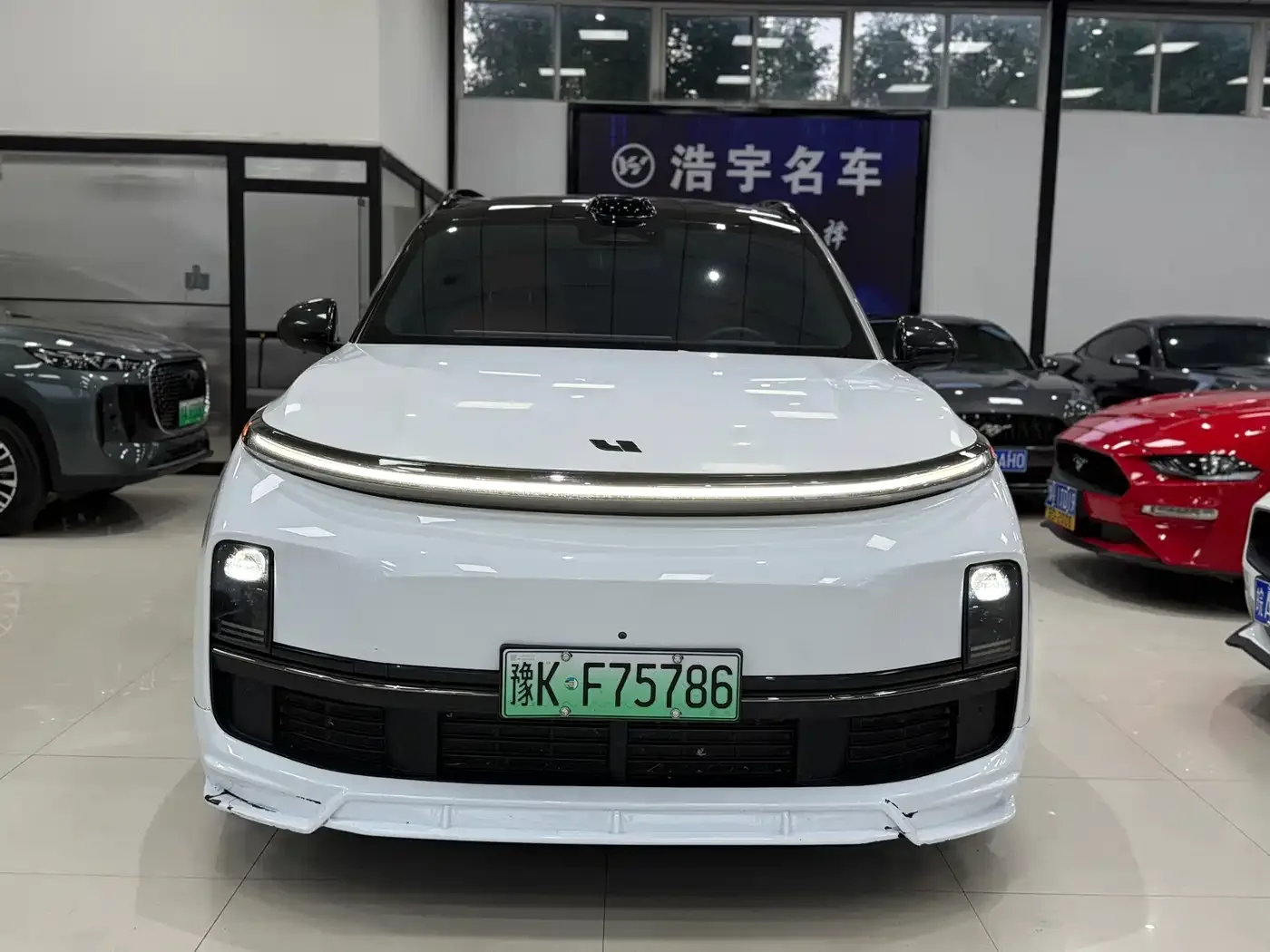 Li Auto Li Xiang L9 2022 Max — Фото автомобиля 2