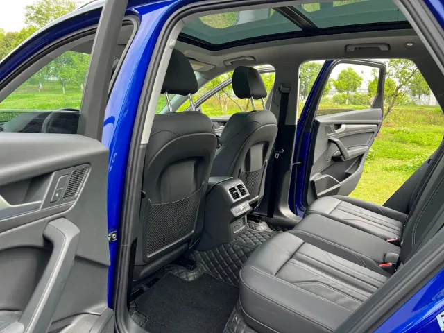 Audi Q5L — Фото автомобиля 11