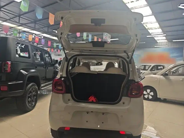 Wuling Hongguang Mini EV — Фото автомобиля 14
