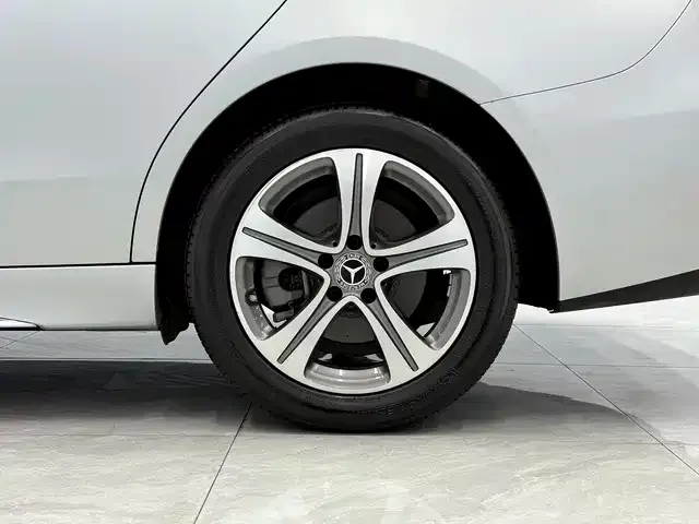 Mercedes-Benz C-Class — Фото автомобиля 9