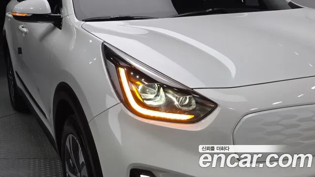 Kia Niro — Фото автомобиля 7