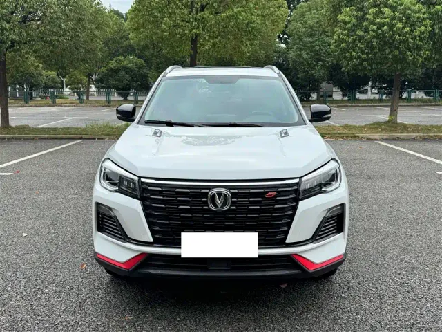 Changan CS75 — Фото автомобиля 9