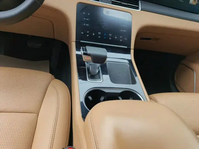 Li Auto ONE — Фото автомобиля 13