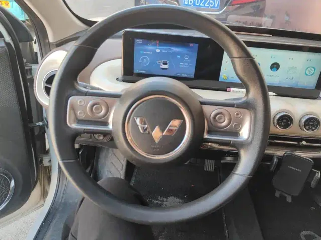 Wuling Bingo — Фото автомобиля 15
