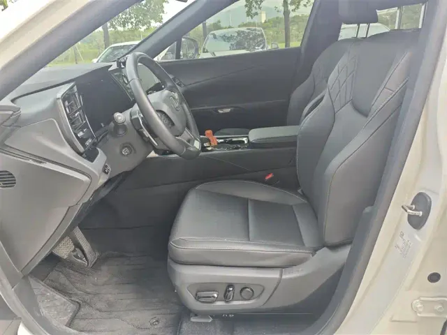 Lexus RX — Фото автомобиля 8