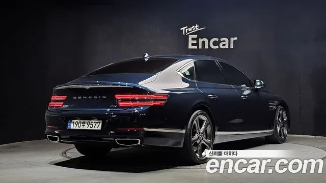 Genesis G80 Бензин 3.5 турбо AWD — Фото автомобиля 2
