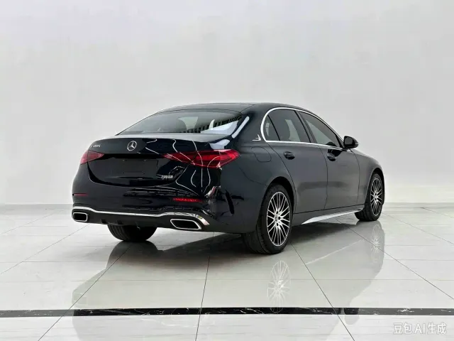 Mercedes-Benz C-Class — Фото автомобиля 4