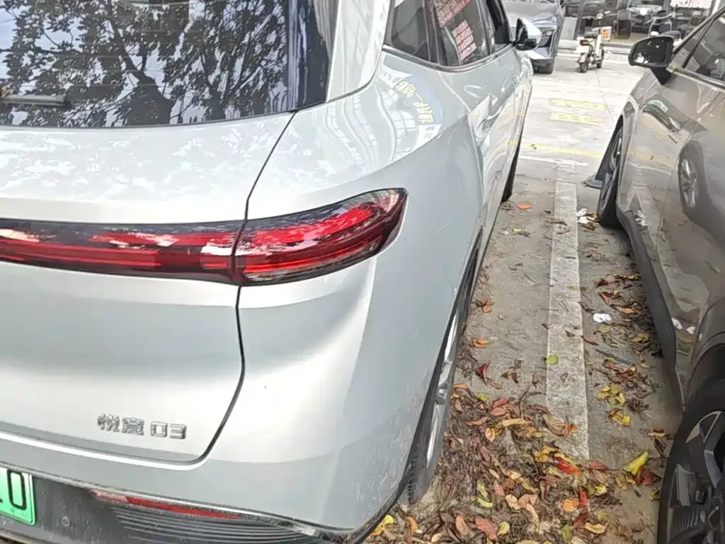 Besturn Yueyi 03 2025 445km Premium Selection Edition — Фото автомобиля 7
