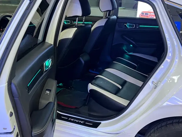 Honda Civic — Фото автомобиля 8