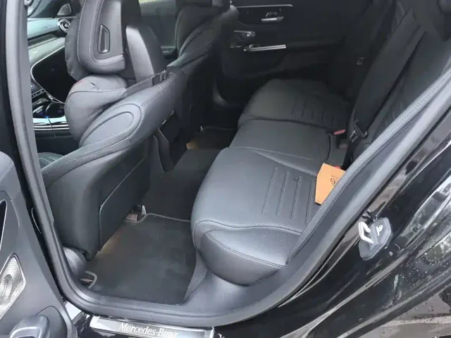 Mercedes-Benz C-Class — Фото автомобиля 11