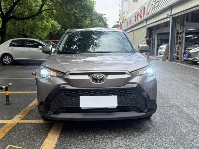 Toyota Frontlander — Фото автомобиля 2