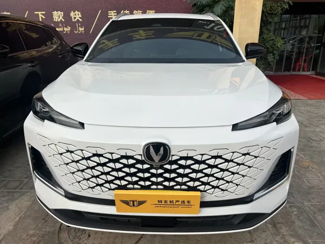 Changan CS55PLUS PHEV — Фото автомобиля 2
