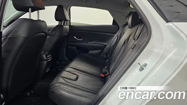Hyundai AVANTE Modern — Фото автомобиля 25