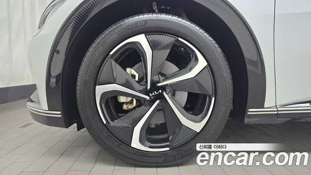 Kia EV6 — Фото автомобиля 5