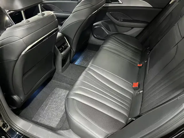 Hongqi H5 — Фото автомобиля 25