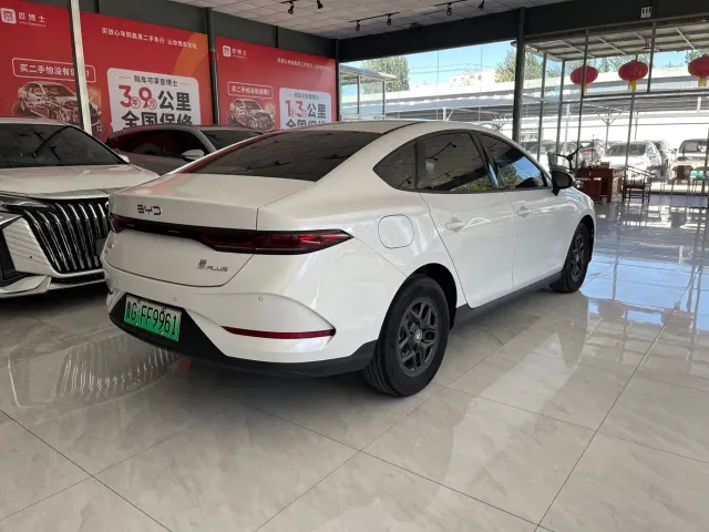 BYD Qin PLUS — Фото автомобиля 9