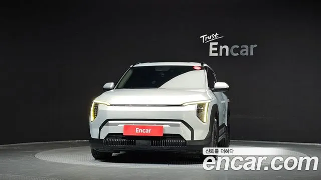 Kia EV3 — Фото автомобиля 3