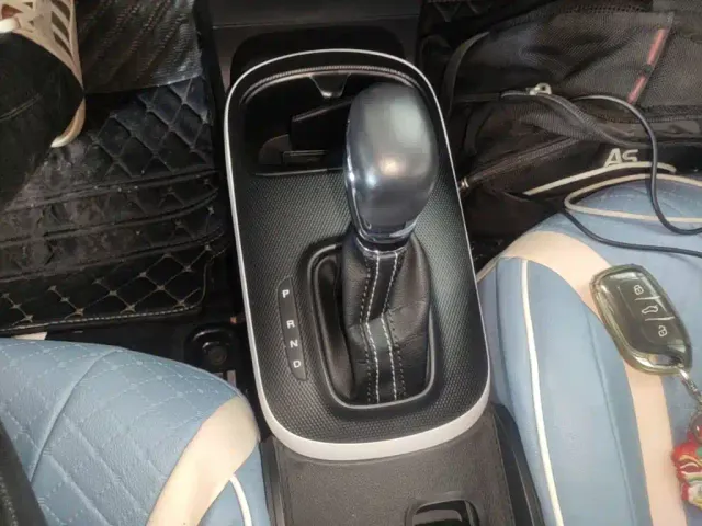 Roewe Clever — Фото автомобиля 13