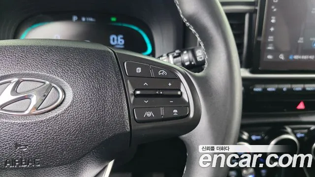 Hyundai Venue — Фото автомобиля 23
