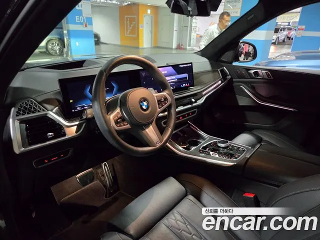 BMW X7 — Фото автомобиля 10
