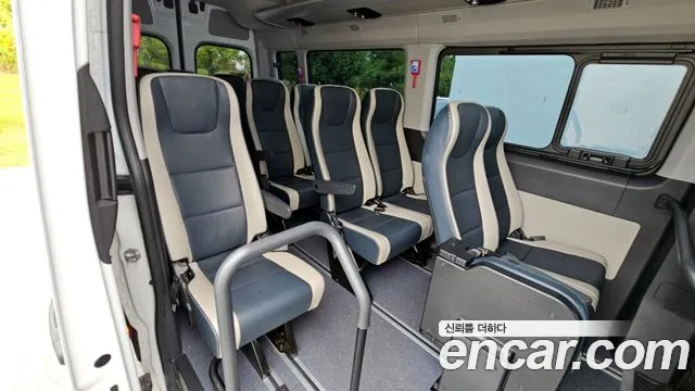 Hyundai Solati Solati 15 мест — Фото автомобиля 19
