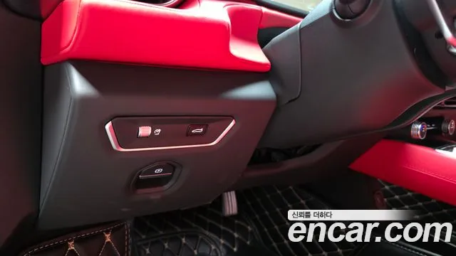 Lotus Emira — Фото автомобиля 23