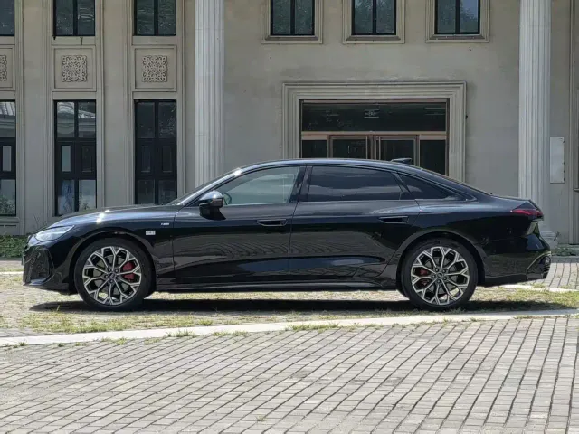 Audi A6L — Фото автомобиля 3