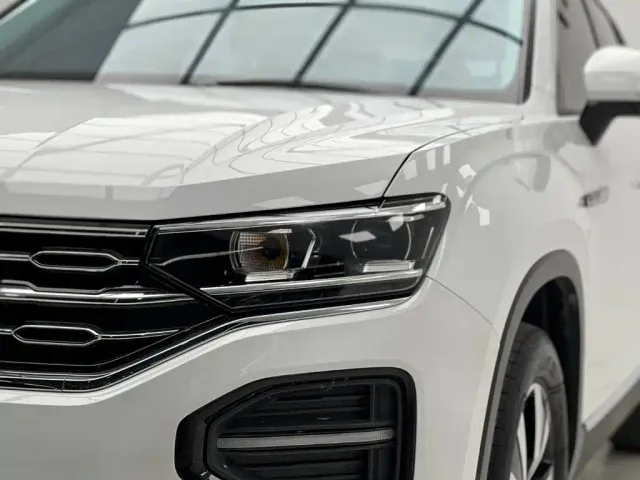 Volkswagen Tayron — Фото автомобиля 4
