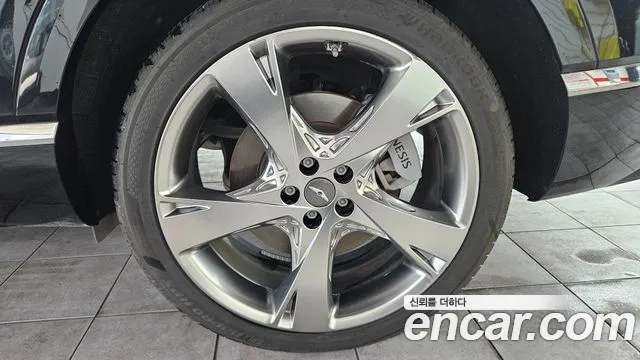 Genesis GV80 — Фото автомобиля 10