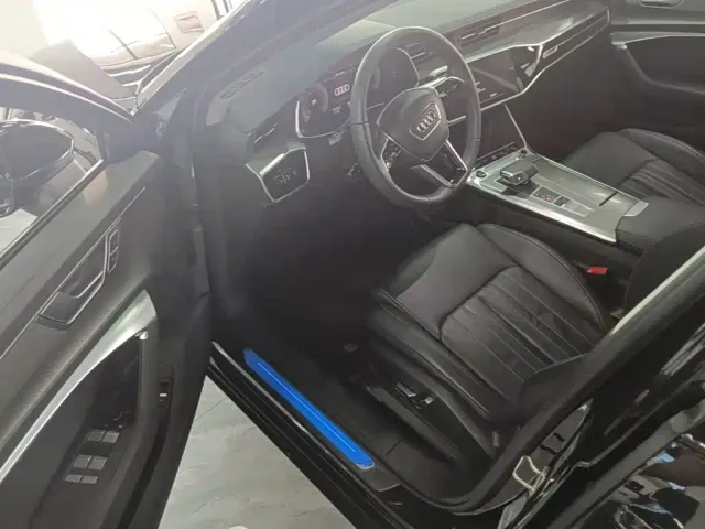 Audi A6L — Фото автомобиля 15