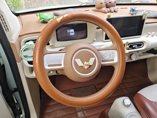 Wuling Hongguang Mini EV — Фото автомобиля 15